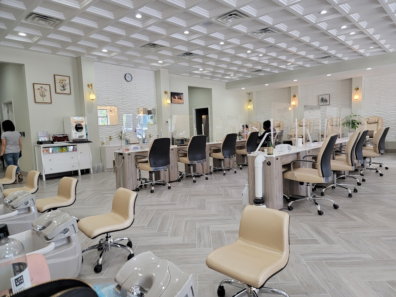 Tiptop Nails Spa nail photo 3